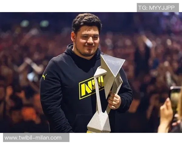 液体教练flashie批判部队打法保存:过于惧怕失利,惧怕犯错