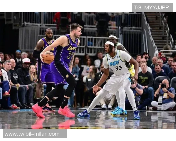 湖人压哨绝杀猛龙！詹姆斯最终时间传了，18年的纪录没了！